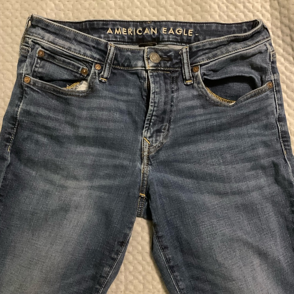 American Eagle straight 31 x 32 EUC